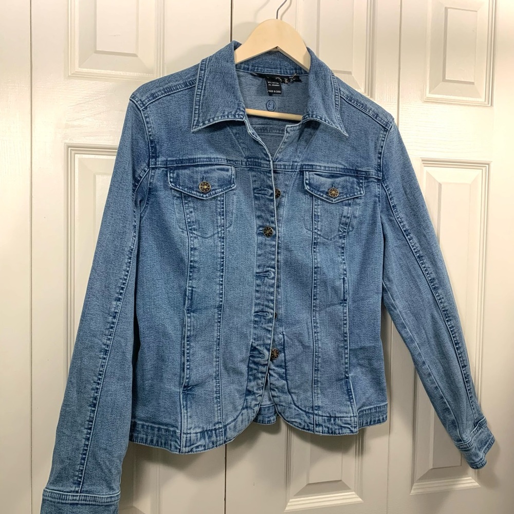 💙 Cute Jean Jacket!👌🏼